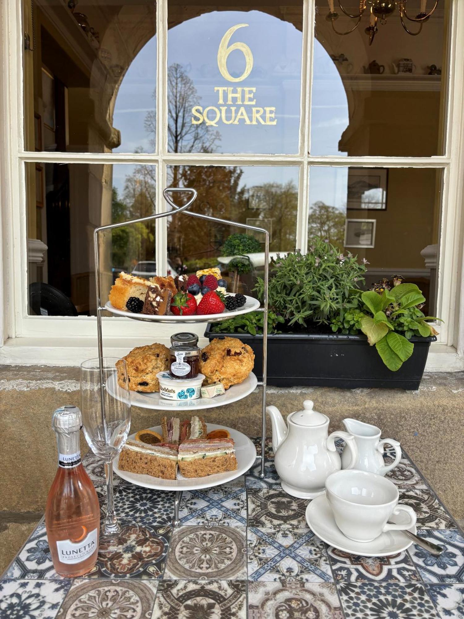 No 6 The Square Tearooms & Accommodation Buxton  Zewnętrze zdjęcie